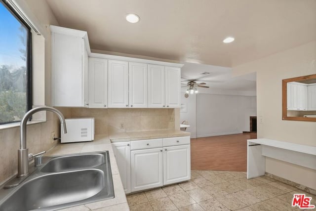 3245 Altura Avenue 8, Glendale, CA 91214 — photo 14 of 36