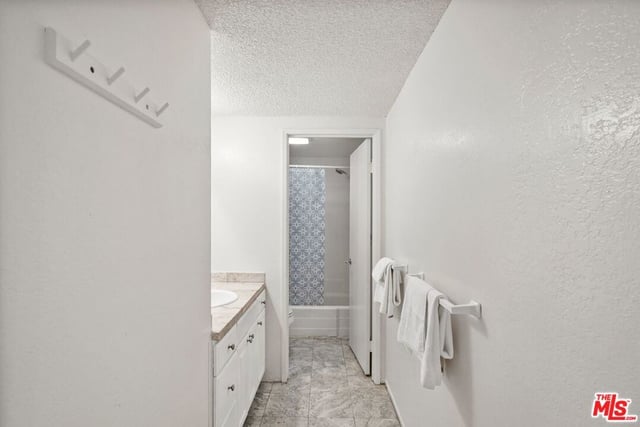 3245 Altura Avenue 8, Glendale, CA 91214 — photo 25 of 36