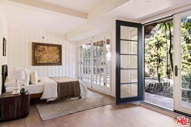 415 W Rustic Road, Santa Monica, CA 90402 — photo 45 of 65