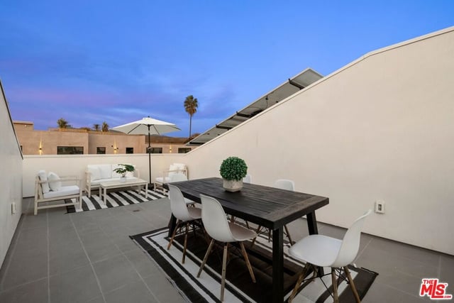 1011 N Ogden Drive 102, West Hollywood, CA 90046 — photo 3 of 18