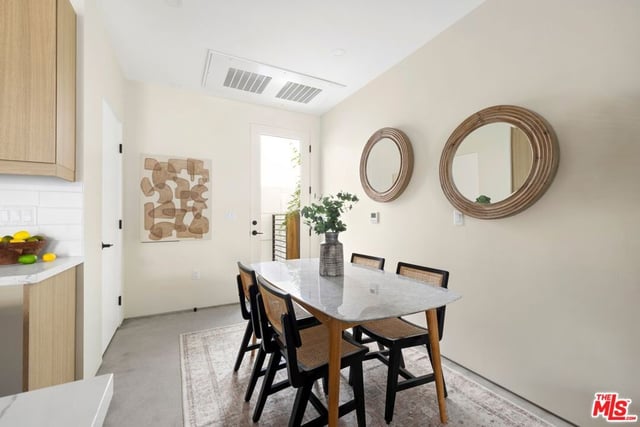 1011 N Ogden Drive 102, West Hollywood, CA 90046 — photo 8 of 18