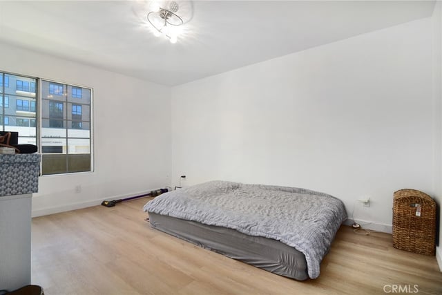 21400 Burbank Boulevard 202, Woodland Hills, CA 91367 — photo 15 of 20