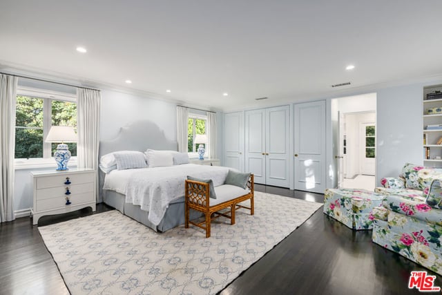 1110 Benedict Canyon Drive, Beverly Hills, CA 90210 — photo 35 of 61