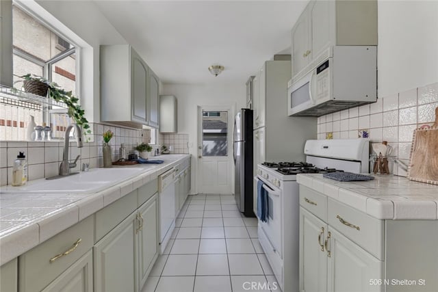 506 N Shelton Street, Burbank, CA 91506 — photo 15 of 68