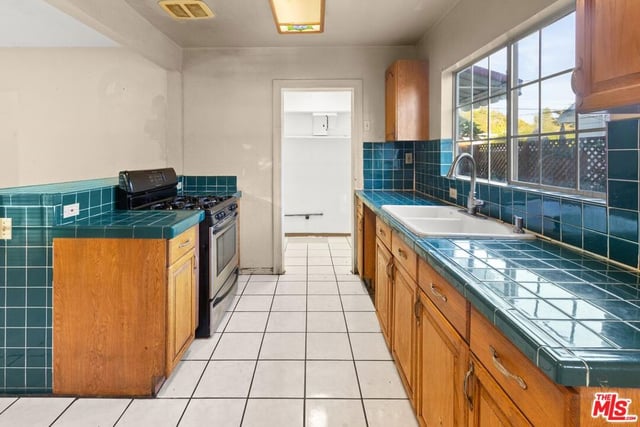 3507 Garden Avenue, Los Angeles, CA 90039 — photo 17 of 52