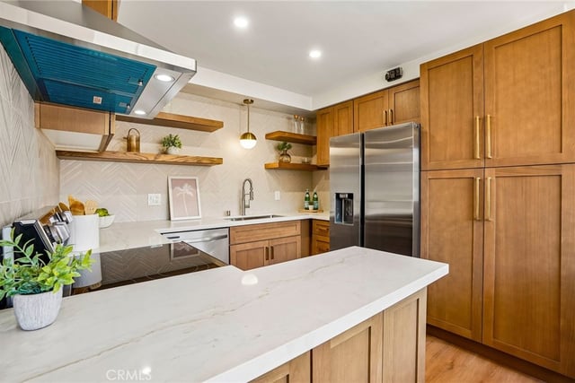 15549 S Budlong Lane 7, Gardena, CA 90247 — photo 10 of 37