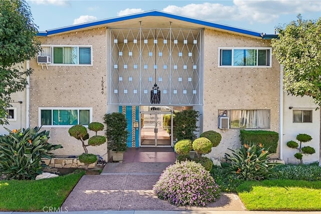 15549 S Budlong Lane 7, Gardena, CA 90247 — photo 27 of 37