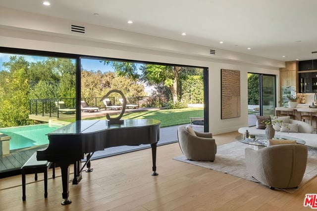 3208 Oakley Drive, Los Angeles, CA 90068 — photo 11 of 61