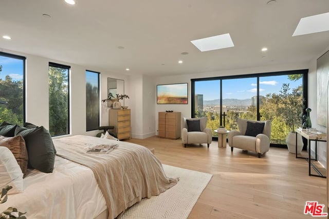 3208 Oakley Drive, Los Angeles, CA 90068 — photo 32 of 61