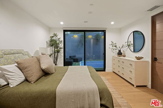 3208 Oakley Drive, Los Angeles, CA 90068 — photo 48 of 61