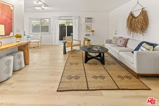 3325 Bagley Avenue 105, Los Angeles, CA 90034 — photo 5 of 38