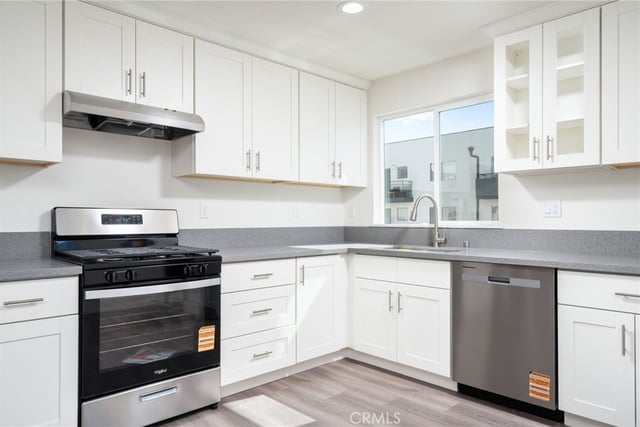 6837 N Haskell Avenue, Van Nuys, CA 91406 — photo 18 of 42