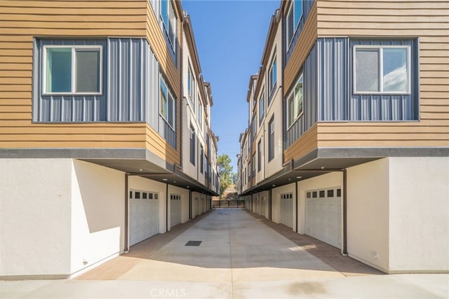 6837 N Haskell Avenue, Van Nuys, CA 91406 — photo 34 of 42