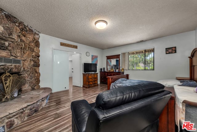 15623 Dorian Street, Sylmar, CA 91342 — photo 12 of 47