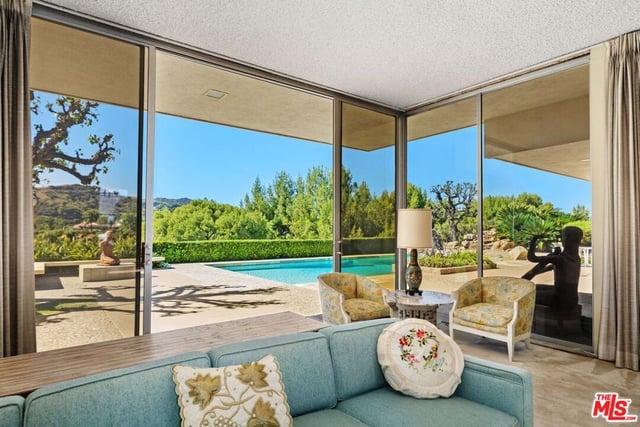 3031 Elvido Drive, Los Angeles, CA 90049 — photo 16 of 62
