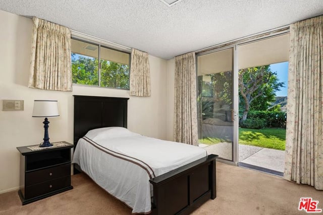 3031 Elvido Drive, Los Angeles, CA 90049 — photo 41 of 62
