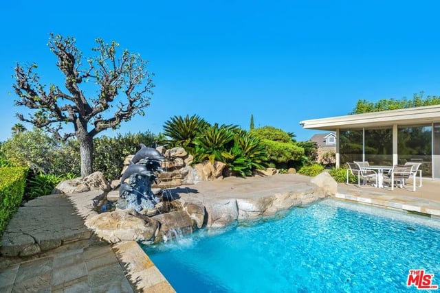 3031 Elvido Drive, Los Angeles, CA 90049 — photo 48 of 62
