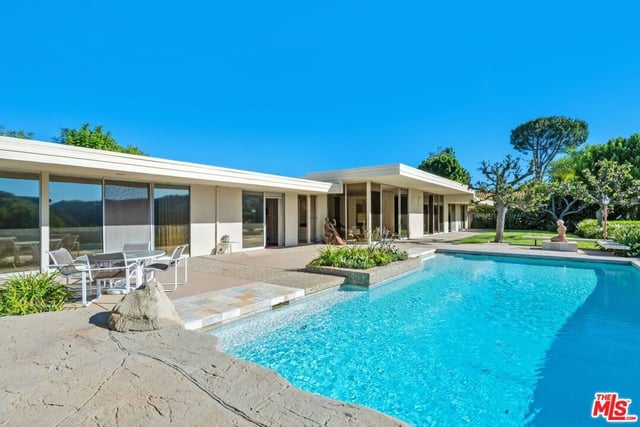 3031 Elvido Drive, Los Angeles, CA 90049 — photo 49 of 62