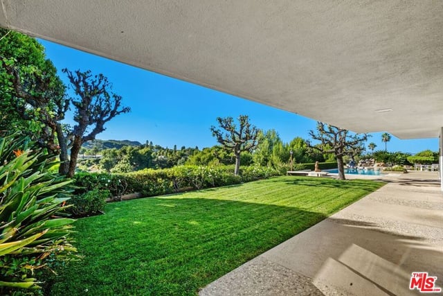 3031 Elvido Drive, Los Angeles, CA 90049 — photo 51 of 62