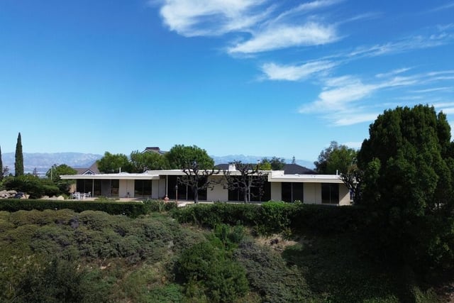 3031 Elvido Drive, Los Angeles, CA 90049 — photo 55 of 62