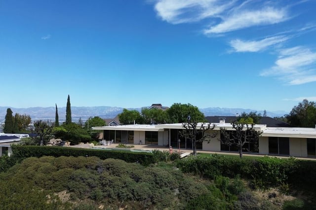 3031 Elvido Drive, Los Angeles, CA 90049 — photo 56 of 62