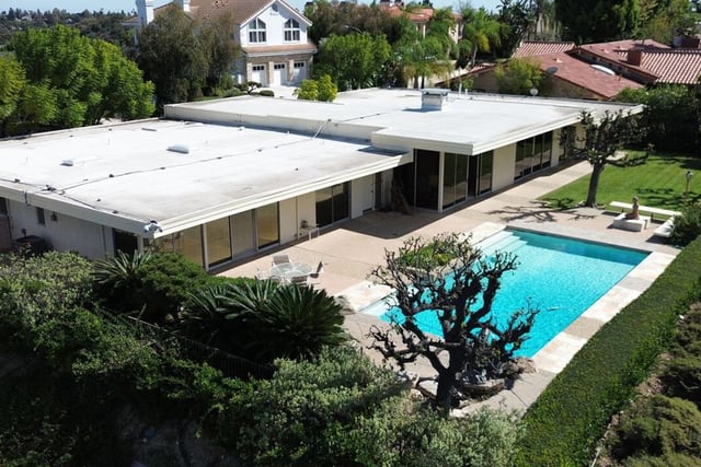 3031 Elvido Drive, Los Angeles, CA 90049 — photo 58 of 62