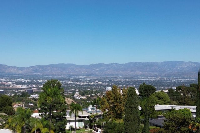 3031 Elvido Drive, Los Angeles, CA 90049 — photo 59 of 62
