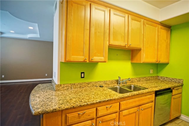 10623 Moorpark, North Hollywood, CA 91602 — photo 14 of 45