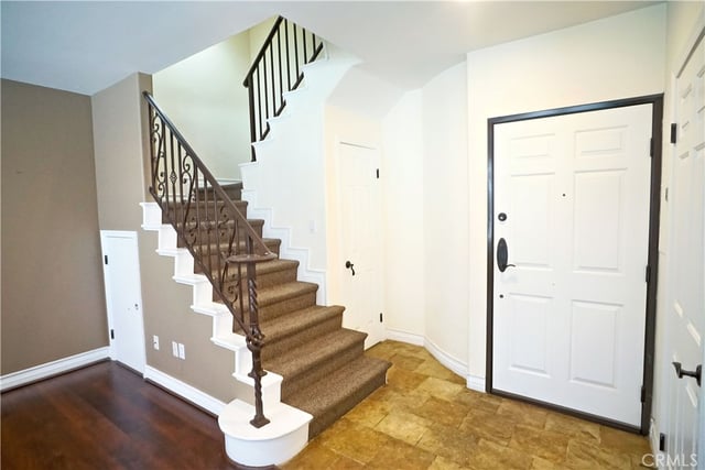 10623 Moorpark, North Hollywood, CA 91602 — photo 8 of 45