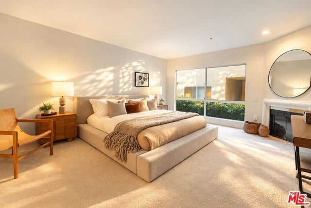 11855 Goshen Avenue 104, Los Angeles, CA 90049 — photo 16 of 30