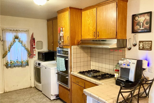 1273 Elsinor Avenue, Ventura, CA 93004 — photo 14 of 25