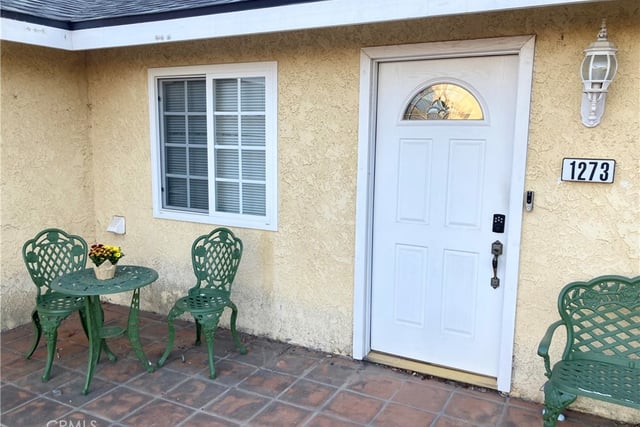 1273 Elsinor Avenue, Ventura, CA 93004 — photo 2 of 25
