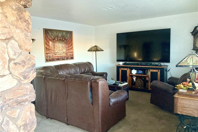 1273 Elsinor Avenue, Ventura, CA 93004 — photo 7 of 25