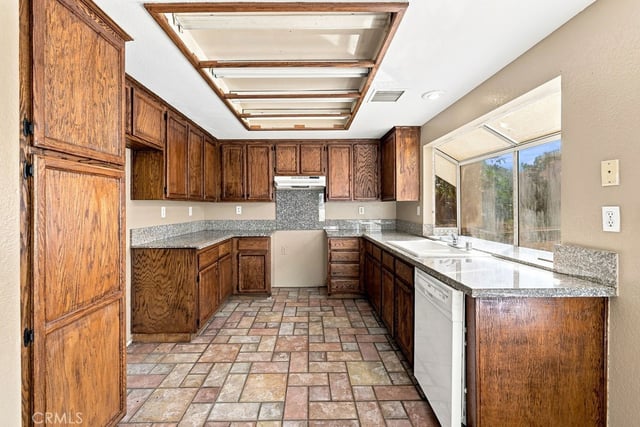 38841 Dianron, Palmdale, CA 93551 — photo 16 of 37