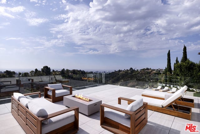 10850 Portofino Place, Los Angeles, CA 90077 — photo 39 of 46