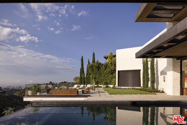 10850 Portofino Place, Los Angeles, CA 90077 — photo 4 of 46