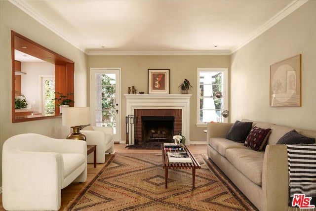 5922 Tuxedo Terrace, Los Angeles, CA 90068 — photo 4 of 34