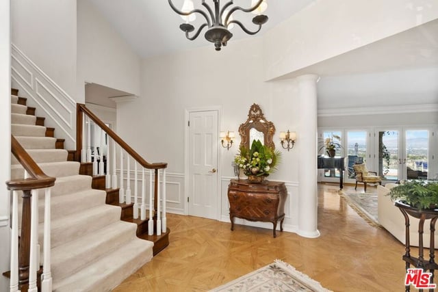 3324 Alana Drive, Sherman Oaks, CA 91403 — photo 3 of 58