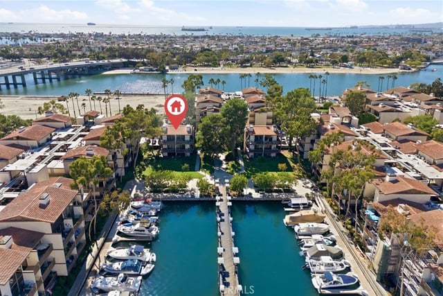 8103 N Marina Pacifica Drive N, Long Beach, CA 90803 — photo 2 of 34