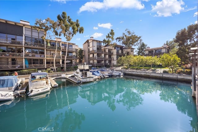 8103 N Marina Pacifica Drive N, Long Beach, CA 90803 — photo 33 of 34
