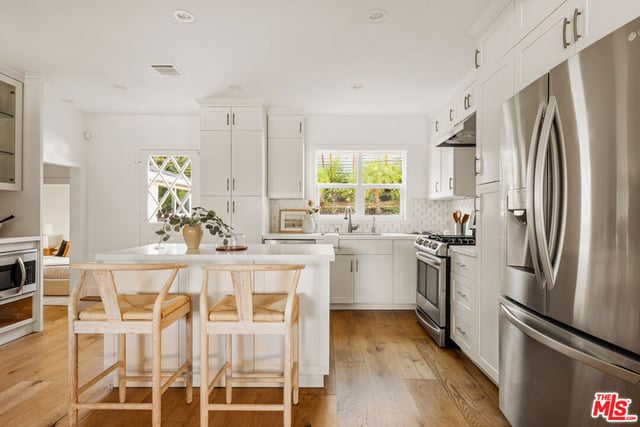 5887 W 77th Place, Los Angeles, CA 90045 — photo 4 of 20