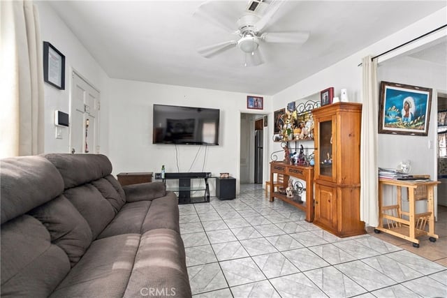 361 E Harding, Long Beach, CA 90805 — photo 10 of 44