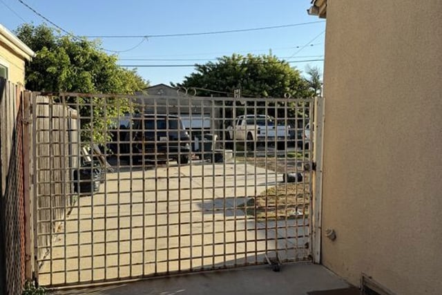 5430 W 119th Street, Inglewood, CA 90304 — photo 6 of 18