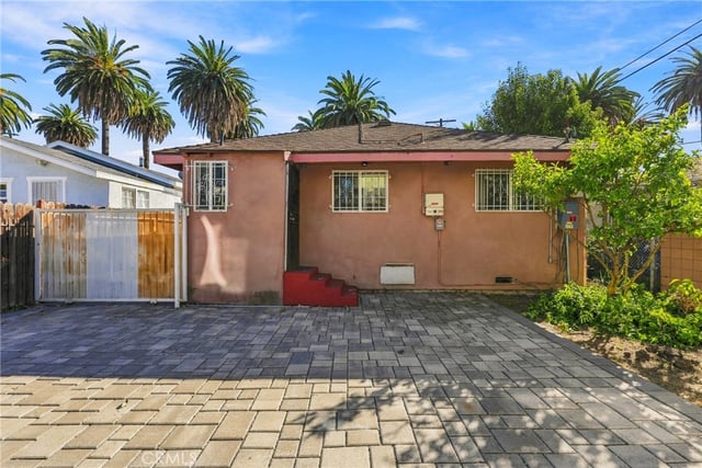 1659 W 39th, Los Angeles, CA 90062 — photo 28 of 37