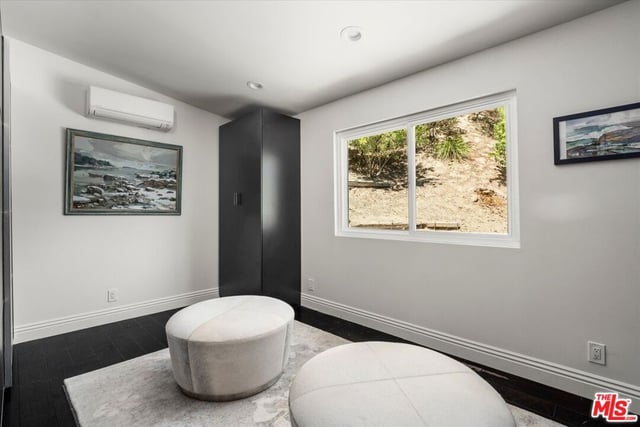 4631 Ensenada Drive, Los Angeles, CA 91364 — photo 14 of 24