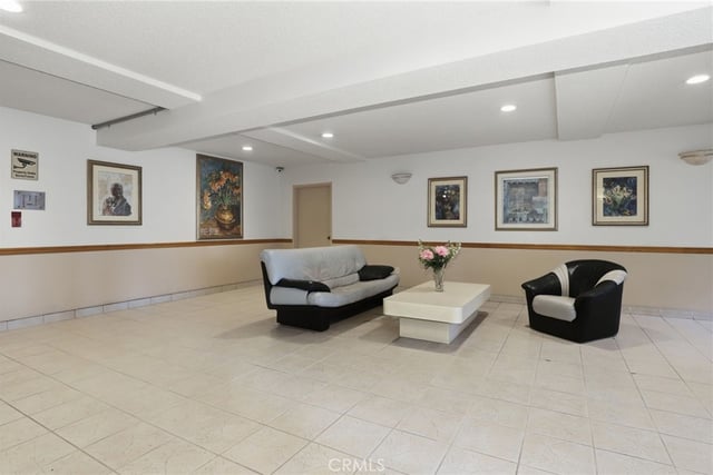 5400 Lindley Avenue 121, Encino, CA 91316 — photo 29 of 35