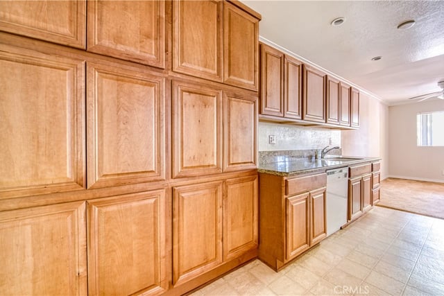 277 Pleasant Street 109, Pasadena, CA 91101 — photo 7 of 19