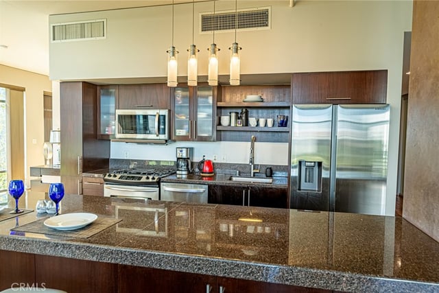 1111 S Grand Avenue 518, Los Angeles, CA 90015 — photo 15 of 47