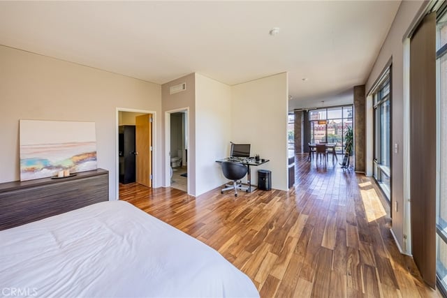 1111 S Grand Avenue 518, Los Angeles, CA 90015 — photo 17 of 47