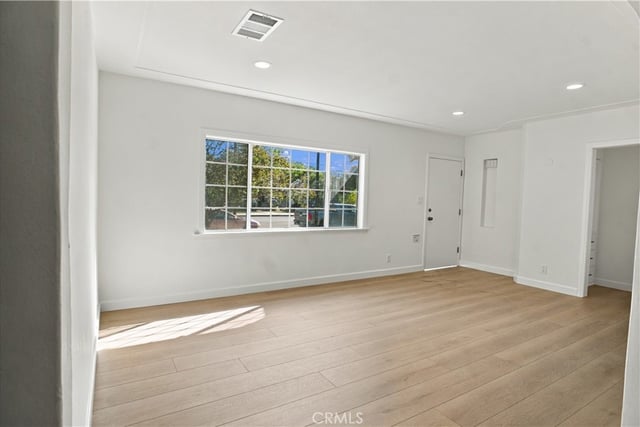 2211 W Verdugo, Burbank, CA 91506 — photo 2 of 15
